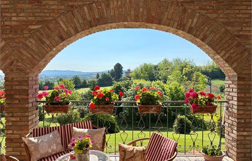 Villa di pregio sui Colli Tortonesi_Residenza esclusiva nel verde_Prima collina