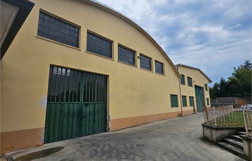 CAPANNONE INDUSTRIALE DI 3.000 MQ – OTTIMA OPPORTUNITÀ
